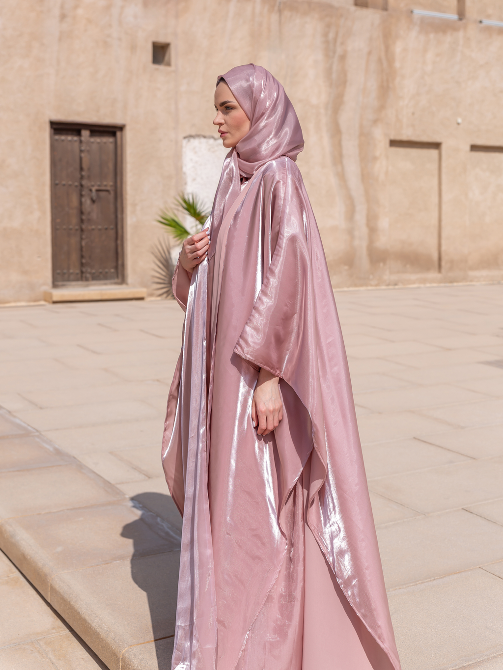 The Maha Abaya